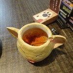 薬膳スープカレー・シャナイア - 卓上のチリパウダー