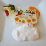ブラッスリ 風間 - １．真イカと夏野菜のテリーヌ　生姜の香