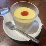 炭火焼肉 まん平 - 杏仁豆腐