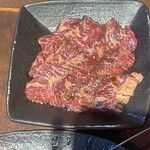 炭火焼肉 まん平 - ハラミ2人前。中年層の定番