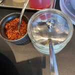 東京油組総本店 - 辛味とニンニク