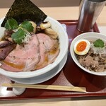 燃えよ麺助 - 