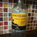 レトヤンニ - 次のグラスワインはファチオのモンテリモで、ブドウはカタラットとシャルドネ