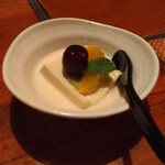 焼肉・薬膳鍋 雑草家 - トーフココナッツミルクのデザート