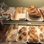 ブール - 懐かしい感じのパン揃い