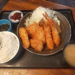 味処 まるたか - 2024年8月9日 味処まるたかさん ミックスフライ定食(鮪・鯵・海老)1,300円
