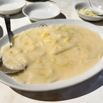 新亜飯店 芝大門店 - 白菜のクリーム煮
