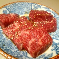 大衆肉酒場 こだわり米 匠 - 
                      ｢おおいた和牛5種食べ比べ｣ 五貫 1639円