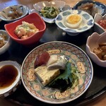 独酌　三四郎 - おかみ旬の盆　1800円