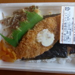 ザ・ビッグ - 料理写真:のり弁￥１９７（税込）