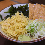 そば処 亀島 - 冷しむじなそば＠税込510円