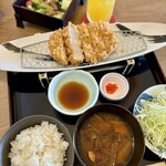 やわらかとんかつ 幸せや - 厚切りひれかつ