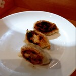 半畳 - 餃子 1個100円