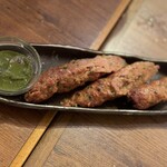 カッチャル バッチャル - 仔羊のシークカバブ