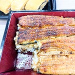 小淵沢 井筒屋 - 鰻はふわふわ♡　ちょっとも匂いがなく、小骨が気にならない？無い？♡これが熟成!!　備長のおかげか？優しい焼きめ　香りが最高♡