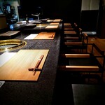 日本焼肉はせ川 別亭 - カウンター席