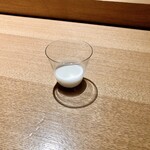 KHAO - 搾りたてのココナツミルク