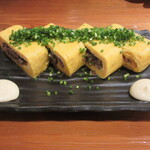 魚虎 - 玉子焼(牛すじ)小 1780円