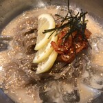 炭火焼肉 にく式 - 冷麺