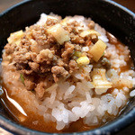 麺屋げんぞう  - 担々麺の残ったスープをサービスライスにぶっかけ担々雑炊！