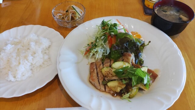 織互留 - 矢幅（レストラン）の写真