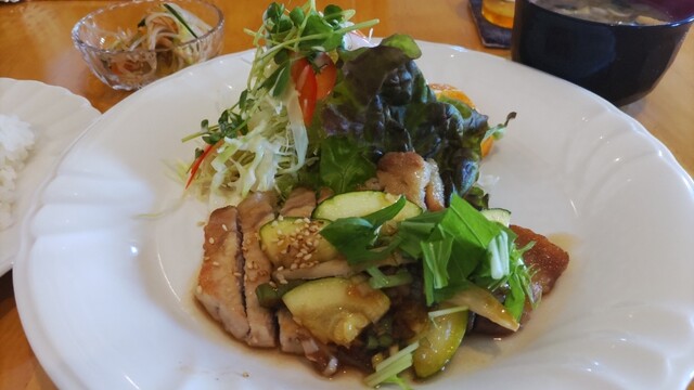 織互留 - 矢幅（レストラン）の写真