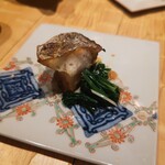 月肴 - コースの焼き魚は太刀魚。中ふわふわ、皮目も脂っぽくない流石の火入れ！