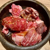 焼肉 スギモト HOUSeN - 少なく見えますが、150gあります。