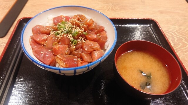 まぐろ屋 やまもと イオンモール新利府店 - 新利府（海鮮丼）の写真