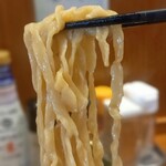 麺屋 真心 - 食べ応えのあるピロ麺