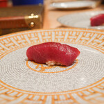 鮨 尚充 - 赤身のづけ