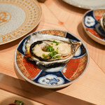 鮨 尚充 - 兵庫波紋（牡蠣ワンぐらんぷり優勝）の牡蠣