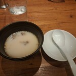 焼肉うしごろ - 濃厚コラーゲンのコムタンスープです。