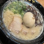 豚煮夢中 - 味変豚骨らーめん