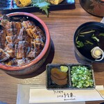 うなぎ料理 三代目うな東 昭和四十四年創業 中川本店 - 