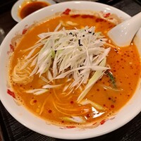 味の中華 羽衣 銀座本店 - 担々麺