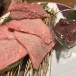 焼肉ホルモン酒場 陽真 - 