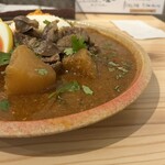 スパイスカレー あかつ亭 - ◾️大根と鯖のカレー¥1.100
      ◾️砂肝マサラ¥330
      ◾️卵のピクルス¥110
      　　　　　　　　　　　総計¥1.540