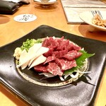 258153003 - 馬刺し　タテガミ付き