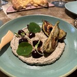 Emboca Karuizawa - 茄子のディップ下のピザにのせて相性抜群！