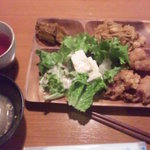 陽の楽屋 - ランチのおかずバイキング　からあげ、ふろふき大根、大学いもなど