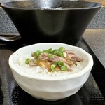 なんか喰ぃ亭 - ひとくちロービー丼｡≠︎(￣〜￣ )ﾓｸﾞﾓｸﾞﾓｸﾞﾓｸﾞﾓｸﾞ