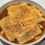 蝋燭屋 プレミア - 焼きチーズ麻婆麺 倍辛1,500円
      チーズトッピング200円
      痺れ激増し100円