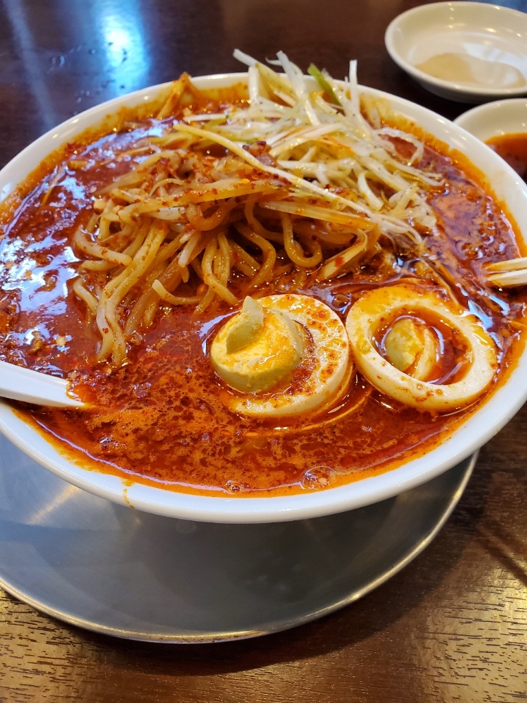 中華そば 赤色カップ麺 やみつき旨辛（辛赤 東京系油そば旨辛MIX）｜カップラーメン道