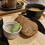 コーヒーと発酵の店 Big Mouse - ちまきセット。味噌汁とドリンク付き
