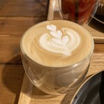 コーヒーと発酵の店 Big Mouse - ホットカフェラテ