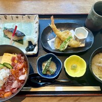 くし路 KITTE丸の内店 - 