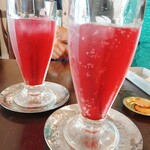 ロカ - しそジュース、水割りとソーダ割