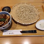 そば処　満留賀 - 豚肉と玉ねぎのつけ汁せいろ
