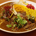 ドムジンスパイスカフェ - ラムのスパイシーシュラスコカレー